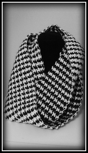 Hounds Tooth Scarf